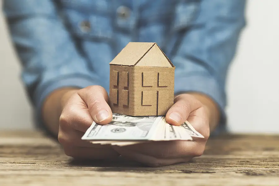 How Bedford Landlords Can Tackle Late Rent and Keep Cash Flow Steady